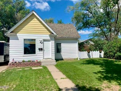 817 6th Ave W, Williston, ND, 58801