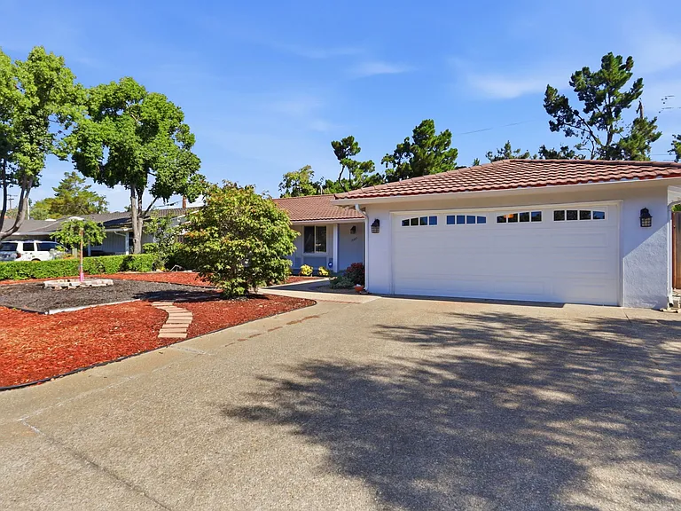 19397 Eric Dr — Photo 33