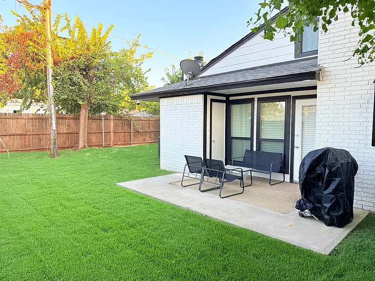 2303B Windy Pine Ln — Photo 25