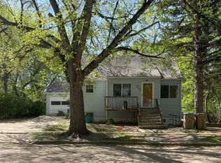 909 10th Ave NW, Minot, ND 58703