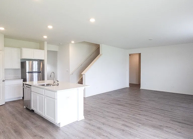 7828 W 105th Pl — Photo 5