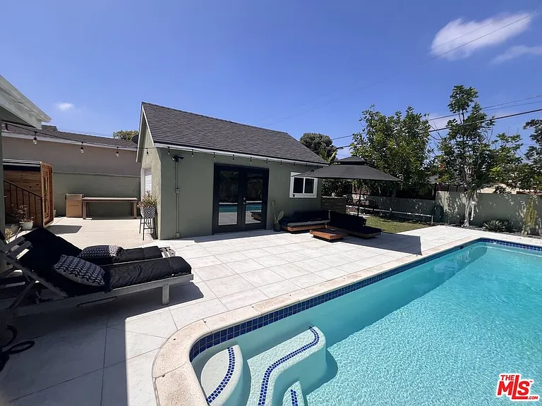 7865 Bleriot Ave — Photo 20