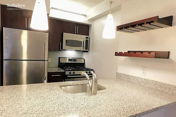 Rented by Sotheby's International Realty | media 6