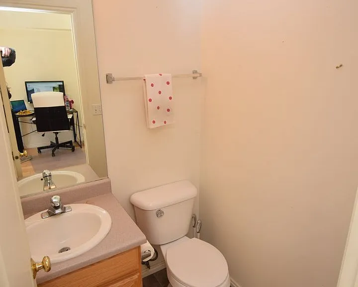 874 E Forest Park Ct — Photo 6