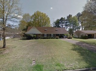 1922 Greenbrier Rd, Florence, AL 35630