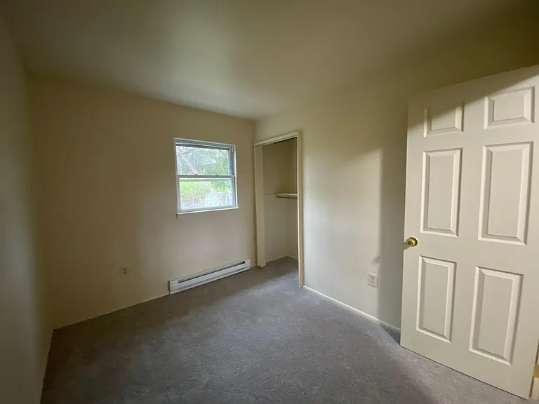 325 W Ridge St — Photo 9