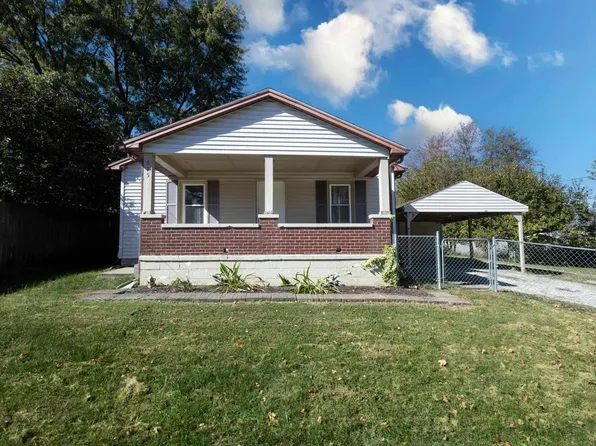 615 S 8th St, Boonville, IN 47601