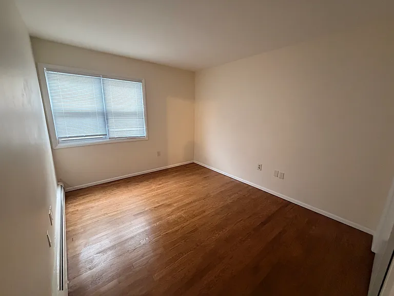 349 Gorge Rd #2 — Photo 10