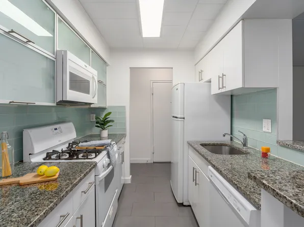 Ridgeview Apartments