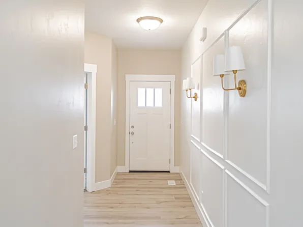 2896 Blackwood, Idaho Falls, ID 83402