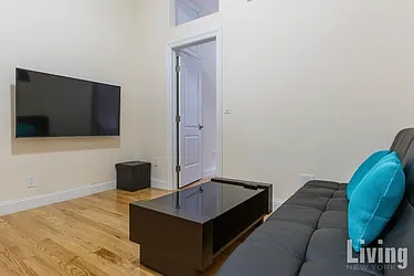 Rented by Living New York