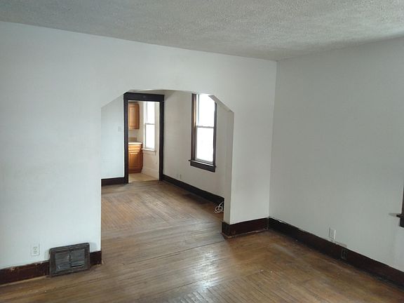 4th image of 3610 Avenue A