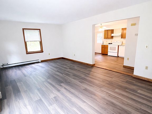 4th image of 272 Va Cutoff Rd Unit 4