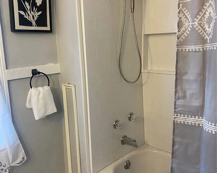 305 Castle St #3 — Photo 5