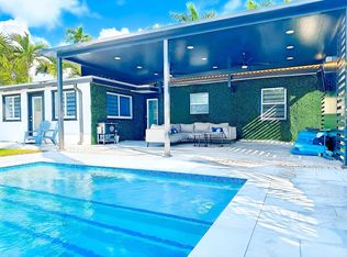 1008 Moffett St, Hallandale, FL 33009