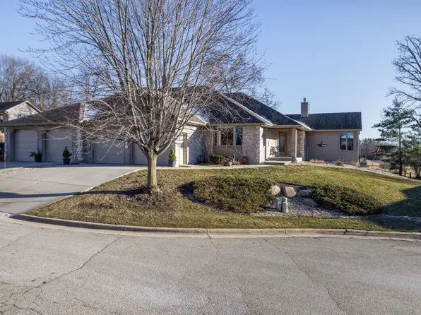 1231 W Sherman Ave, Fort Atkinson, WI 53538