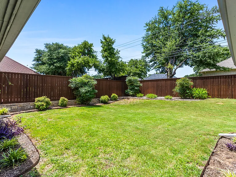 2942 Woodland Hills Dr — Photo 37