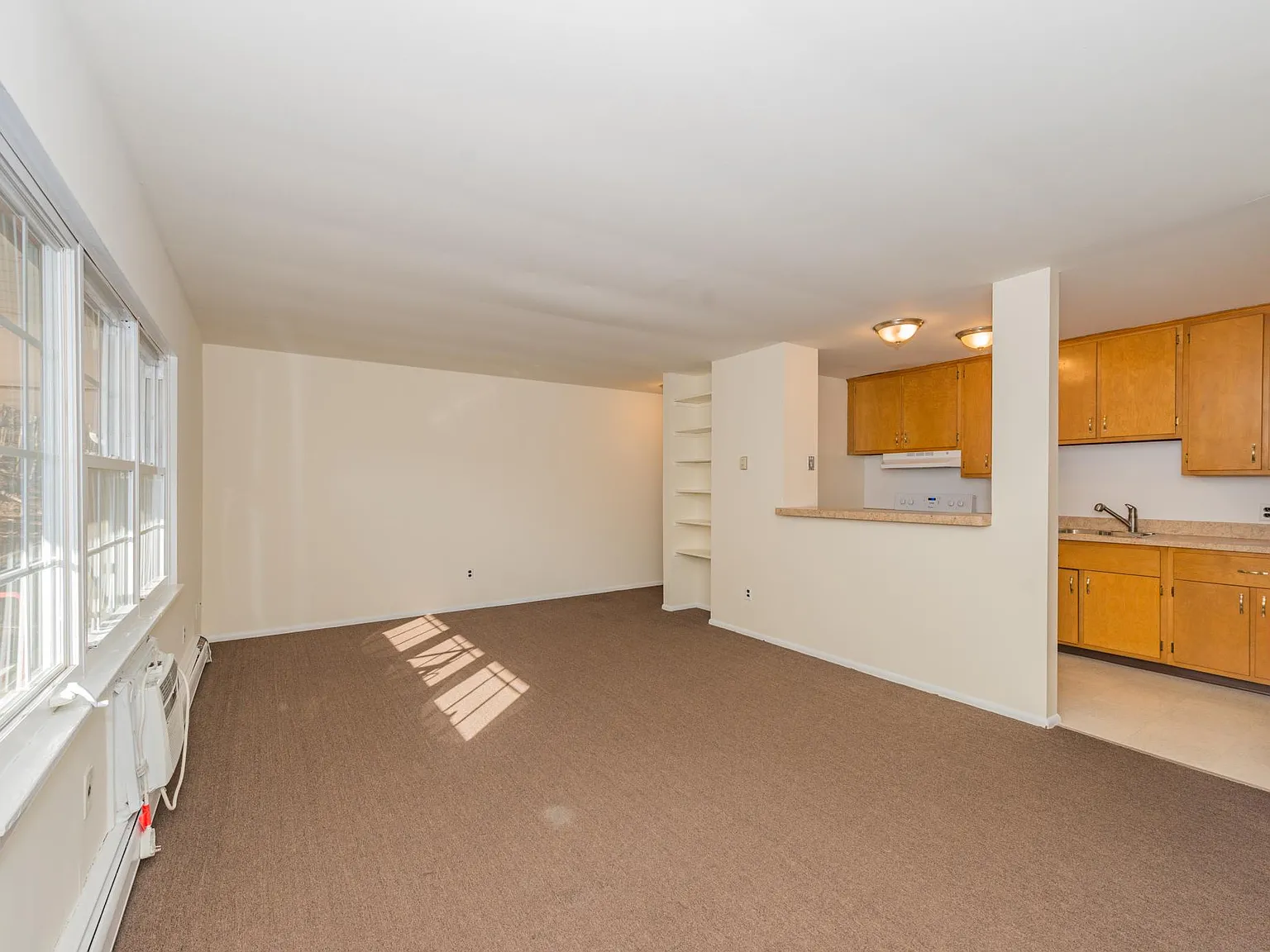 50 Bigelow Rd — Photo 2