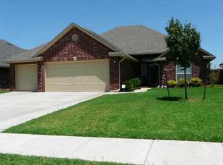 212 N Shannon Way, Mustang, OK 73064