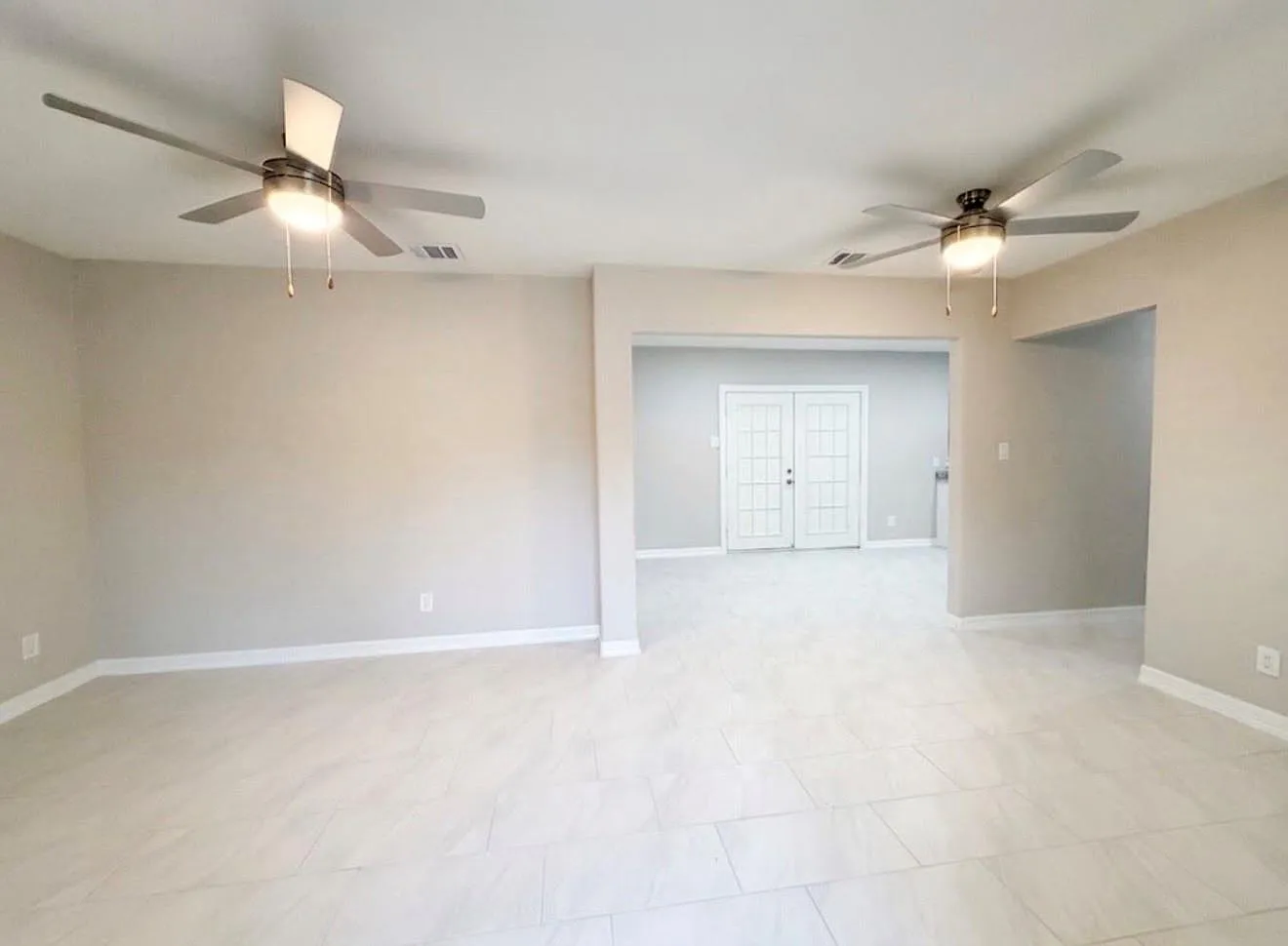 3 bed, 1.5 bath, 1484 sqft, $1,600 — Photo 2