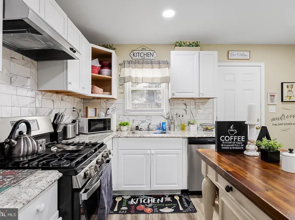 46 Terrace Ave, Pine Hill, NJ 08021