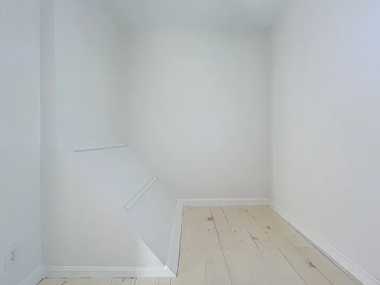 22 Crescent Ave — Photo 50