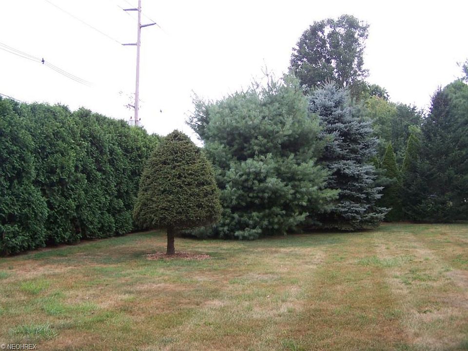 2nd image of 2212 W High St