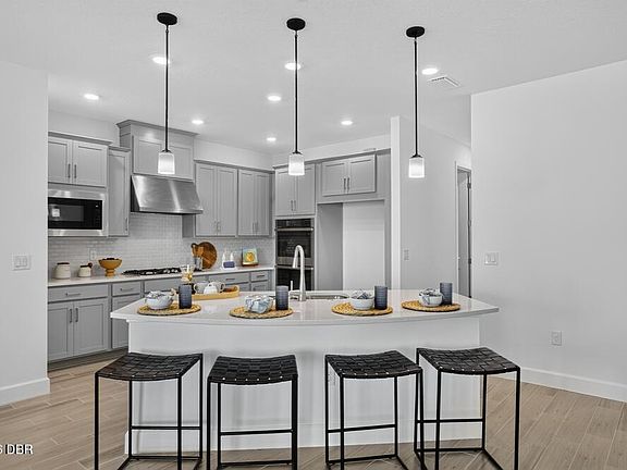2nd image of 668 Junonia Blvd