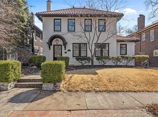 444 Melville Ave, Saint Louis, MO 63130