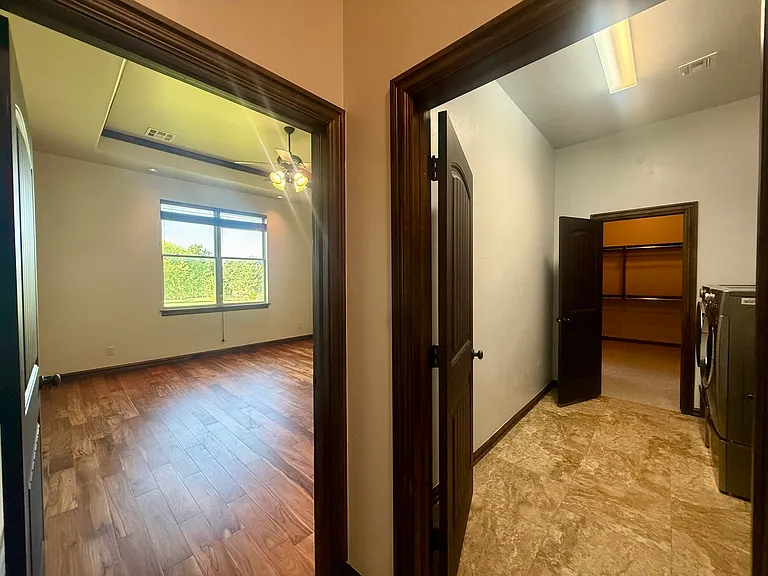 2114 Savona Ln — Photo 62