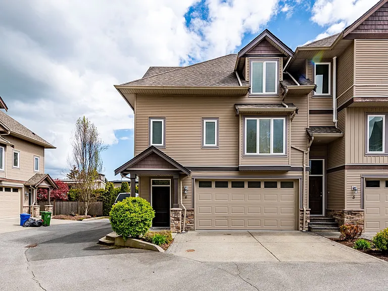 8491 Piper Cres #6 — Photo 18
