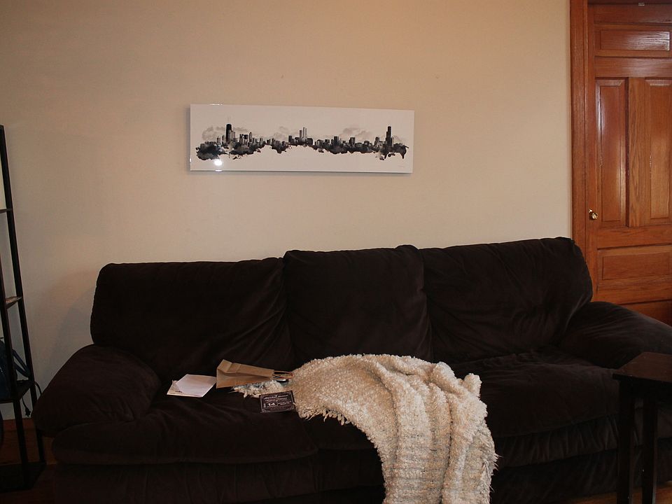 1st image of 1516 N Oakley Blvd #3