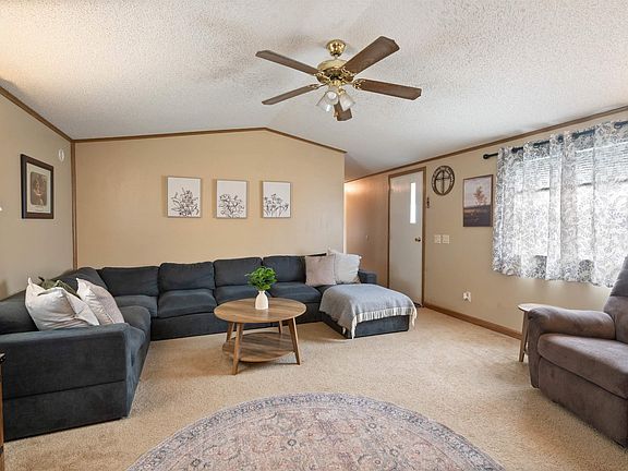 2nd image of 27 Juniper Ln