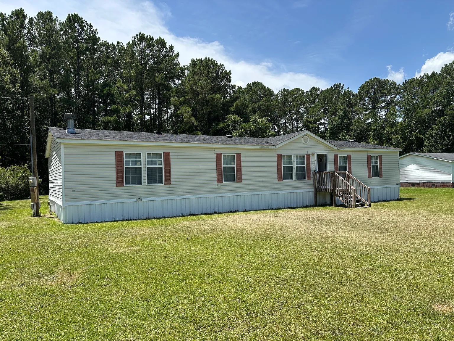 3 bed, 1800 sqft, $1,750 — Photo 1