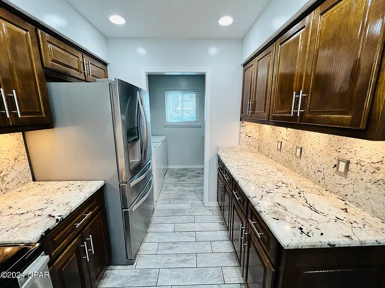 8623 N Lagoon Dr #B10 — Photo 5