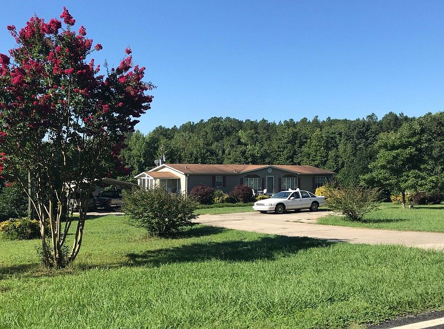 2nd image of 675 Lake Fork Rd