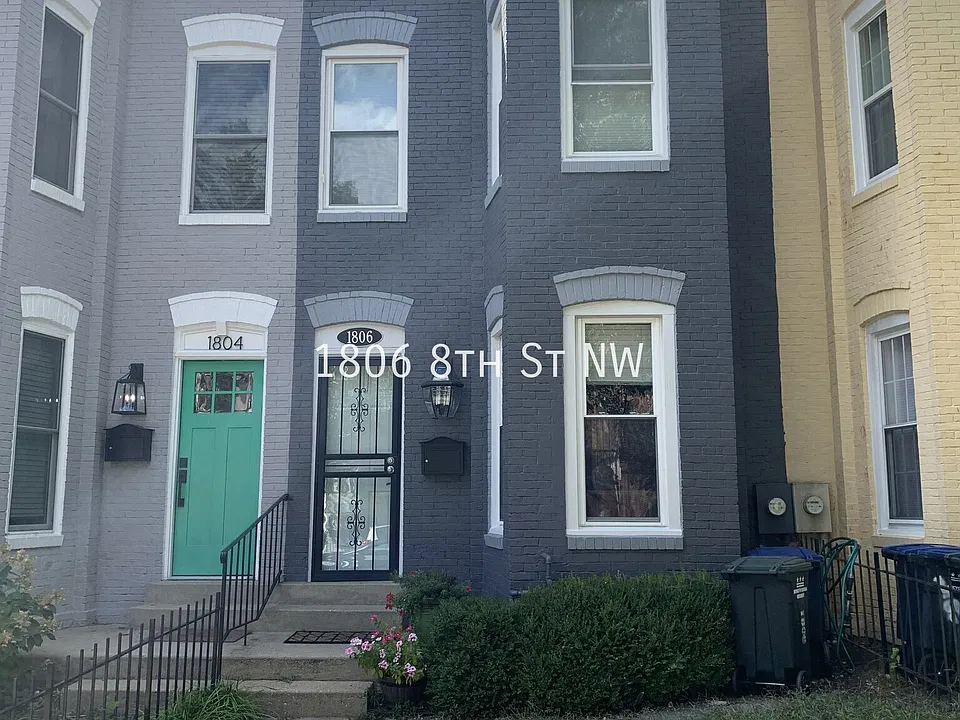 1806 8th St NW