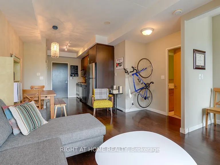1 Shaw St #323 — Photo 9