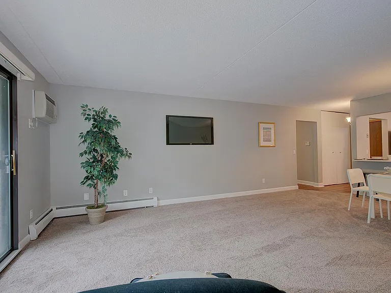 10531 Cedar Lake Rd #213 — Photo 25
