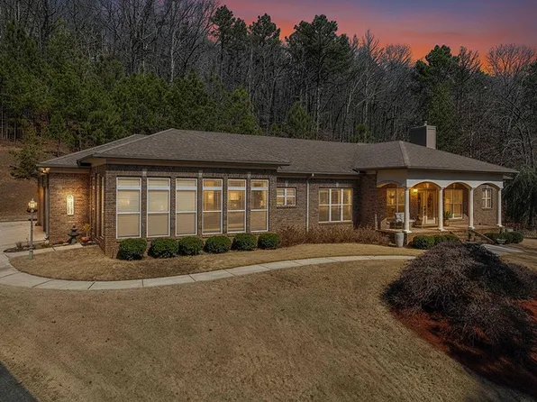 1775 Ridgeview Lake Rd, Alabaster, AL 35007