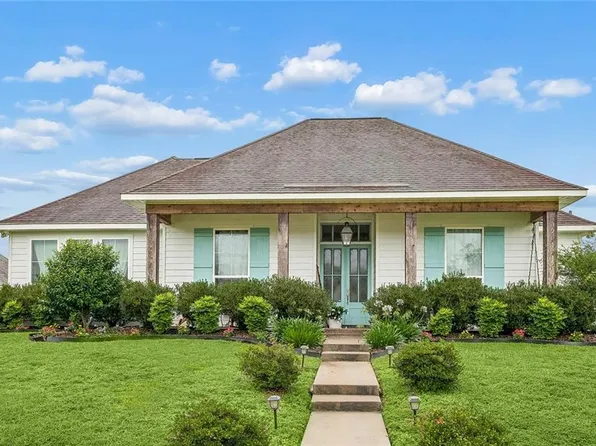 1241 Abita River Dr, Covington, LA 70433