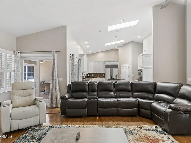 8611 W Foothill Dr — Photo 15