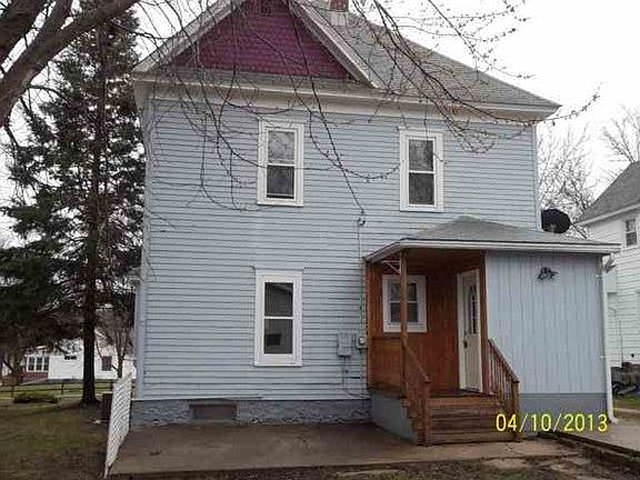 2nd image of 109 5th St NW