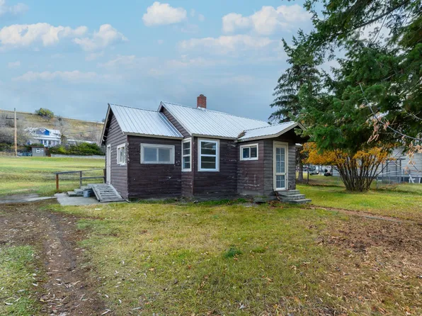 506 6th Ave E, Eureka, MT 59917