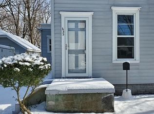 635 S Saint Joseph Ave, Niles, MI 49120