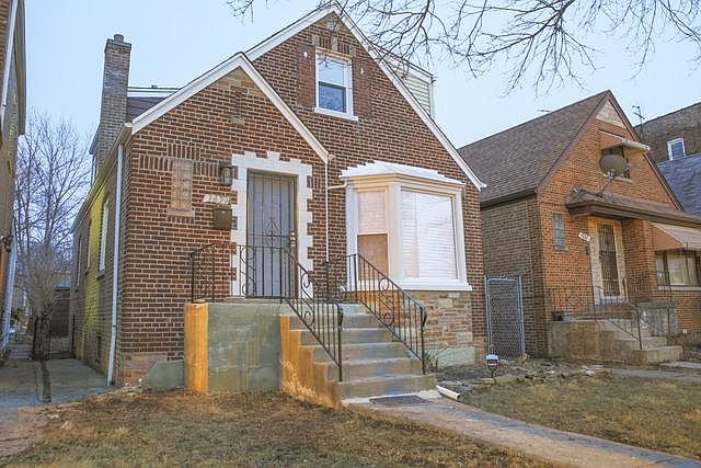 1st image of 7829 S Hoyne Ave