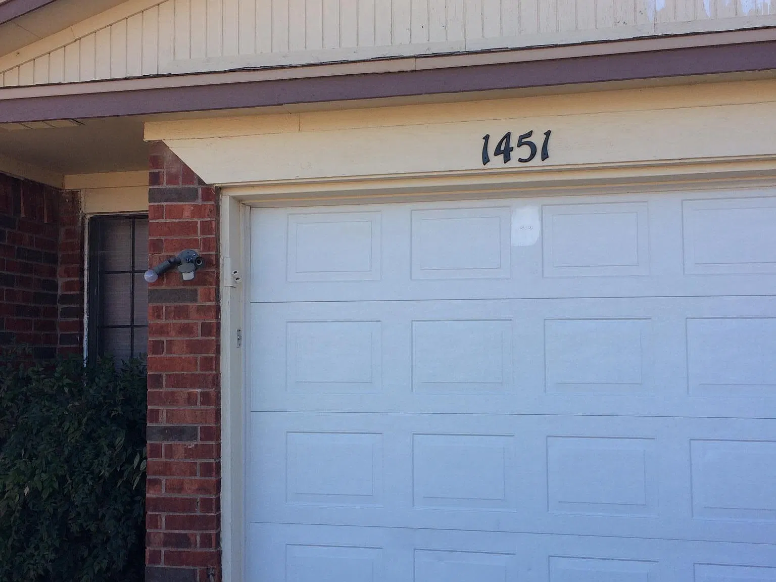 2 bed, 1022 sqft, $1,580 — Photo 2