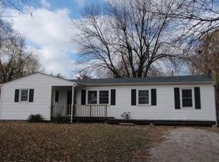 17402 Chestnut Dr, Belton, MO 64012