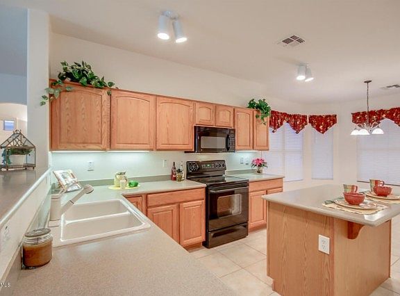 5th image of 3608 E Hazeltine Way