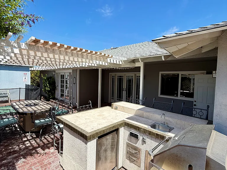 1939 Chapman Rd — Photo 32